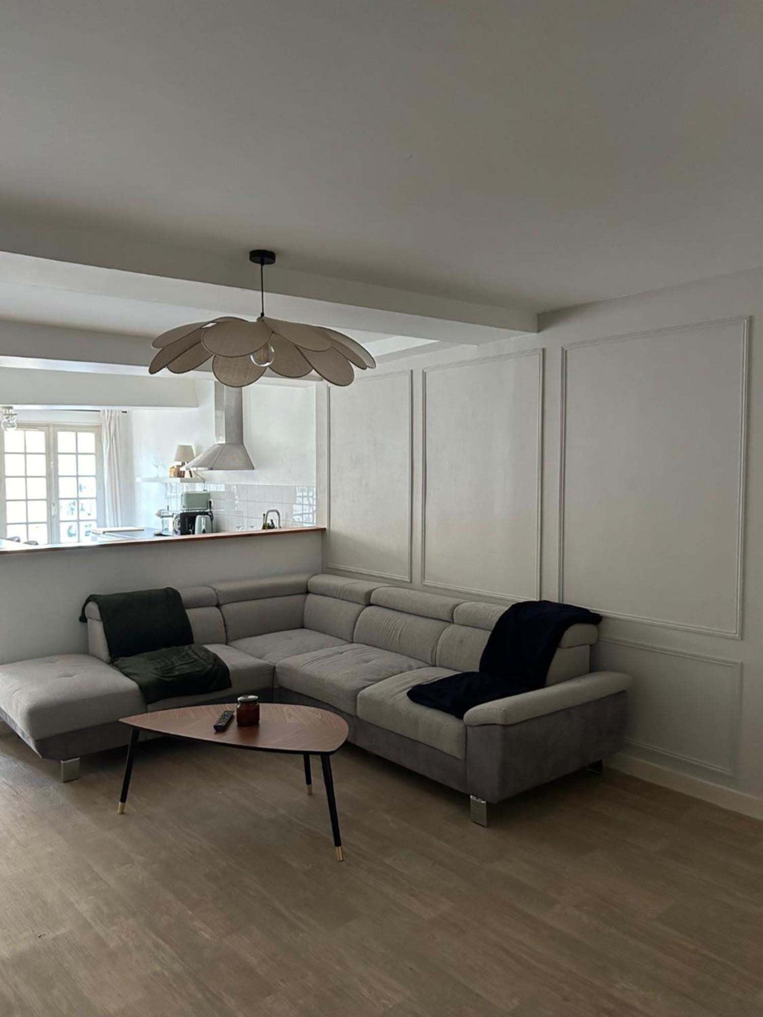 Spacieux Appartement Au Coeur Du Centre Historique De Dinan Esterno foto